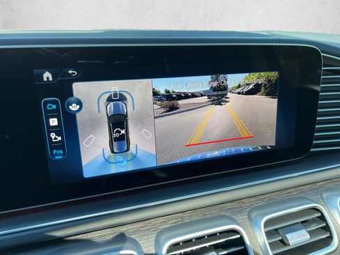 Certified 2026 Mercedes-Benz GLS 450 4MATIC image 17