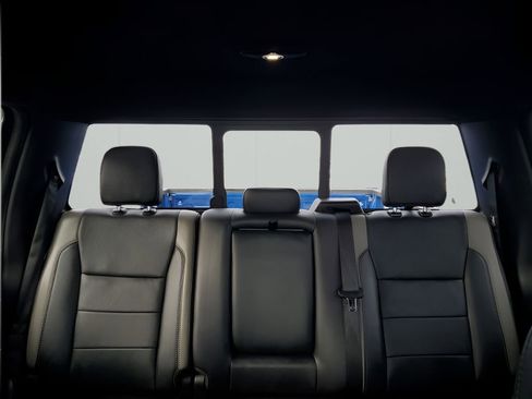 Used 2018 Ford F150 Raptor w/ Equipment Group 802A Luxury image 42