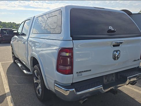 Used 2020 RAM 1500 Laramie AWD/4WD image 7