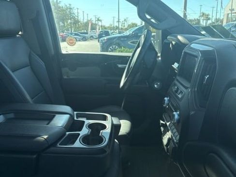 Used 2022 GMC Sierra 2500 Pro w/ Convenience Package image 15
