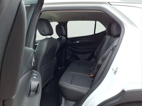 Used 2024 Buick Encore GX Preferred FWD image 11