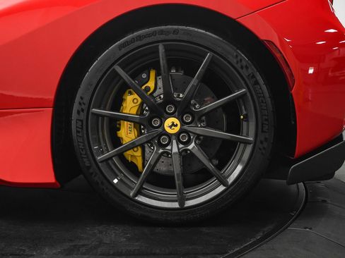 Used 2020 Ferrari 488 Pista Coupe RWD image 24