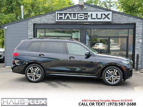 Used 2021 BMW X7 xDrive40i w/ M Sport Package AWD/4WD image 16
