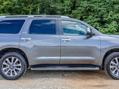 Used 2018 Toyota Sequoia Limited w/ Safety & Convenience Package RWD image 6