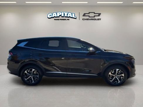 Used 2024 Kia Sportage EX image 6