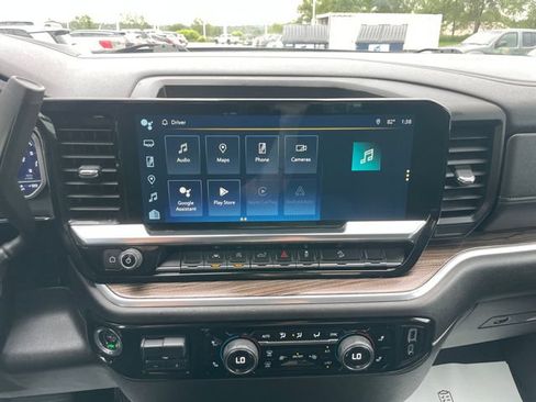 Used 2022 Chevrolet Silverado 1500 RST AWD/4WD image 12