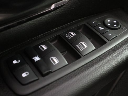 Used 2024 RAM 1500 Big Horn AWD/4WD image 31
