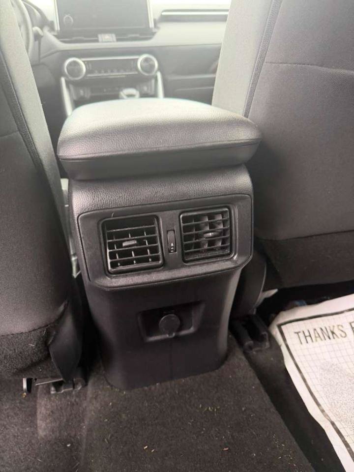 Used 2024 Toyota RAV4 LE AWD/4WD image 27