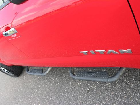 Used 2021 Nissan Titan SV w/ SV Convenience Package AWD/4WD image 14