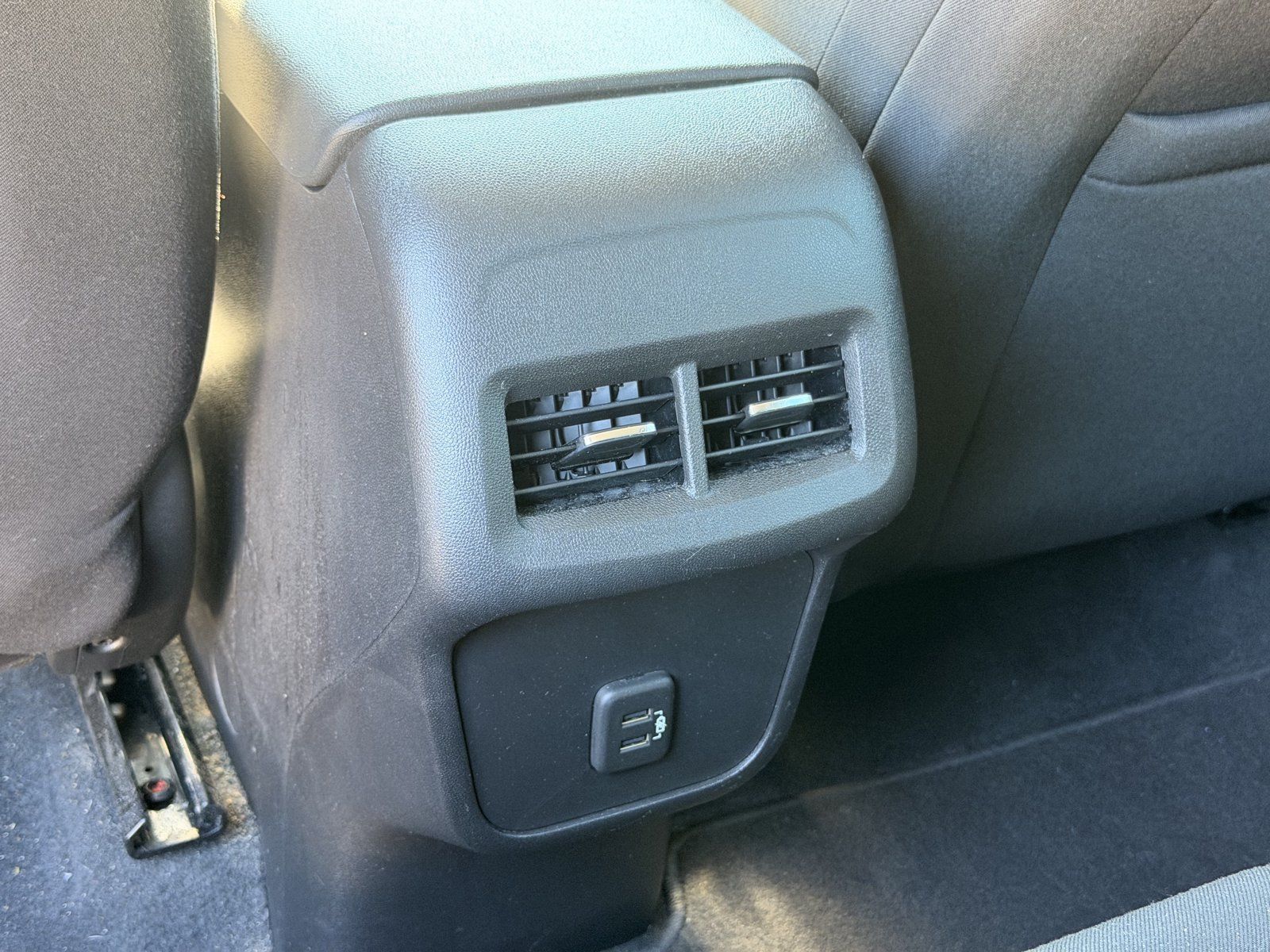 Used 2022 Chevrolet Equinox LS FWD image 36