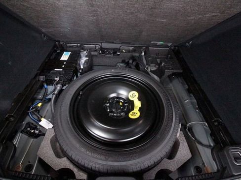 Certified 2025 Volvo XC60 B5 Plus w/ Climate Package image 45