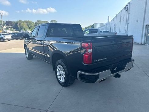 Used 2023 Chevrolet Silverado 1500 LT AWD/4WD image 7