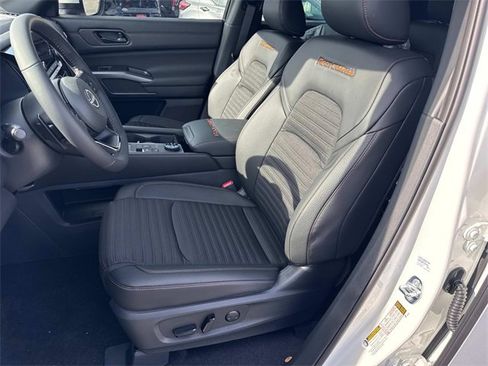 New 2025 Nissan Pathfinder Rock Creek image 25