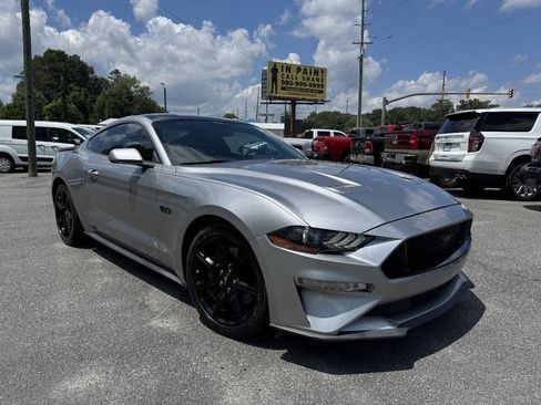 Used 2020 Ford Mustang GT w/ Black Accent Package RWD image 3