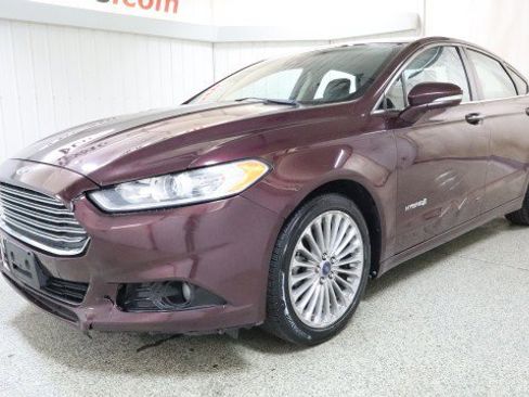 Used 2013 Ford Fusion Titanium w/ Titanium Driver Assist Pkg FWD image 2