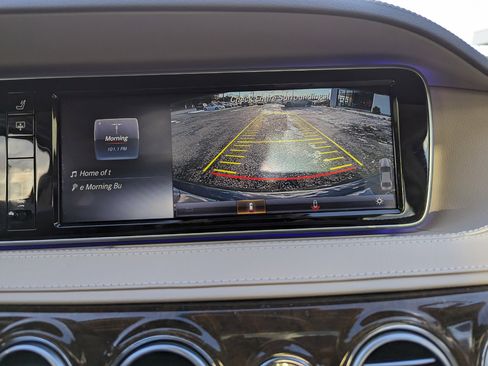 Used 2017 Mercedes-Benz S 550 4MATIC Sedan image 20