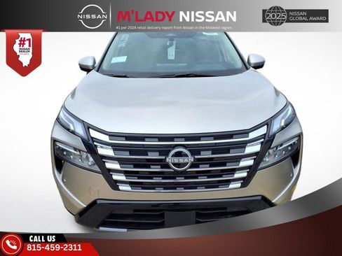 New 2025 Nissan Rogue Platinum w/ Platinum Premium Package image 2