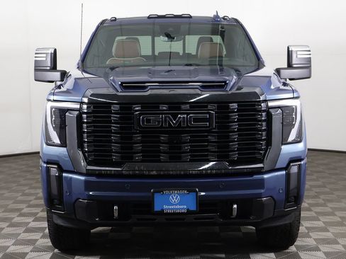 Used 2024 GMC Sierra 2500 Denali Ultimate AWD/4WD image 17