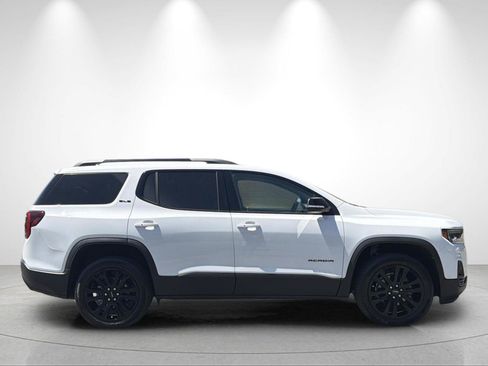 Used 2023 GMC Acadia SLE w/ Driver Convenience Package FWD image 6