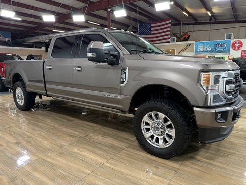 Used 2020 Ford F350 Limited w/ FX4 Off-Road Package image 3