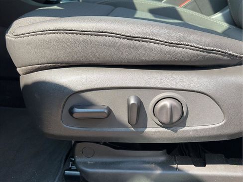 Used 2024 Buick Encore GX Preferred w/ Comfort Package AWD/4WD image 24