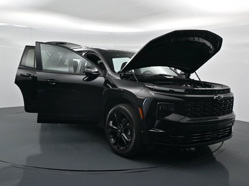 New 2027 Chevrolet Traverse RS FWD image 36