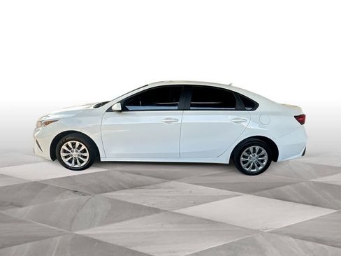 Used 2023 Kia Forte LX FWD image 5