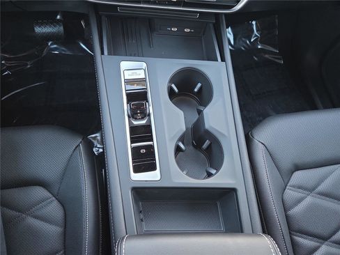 New 2026 Volkswagen Atlas SE image 20