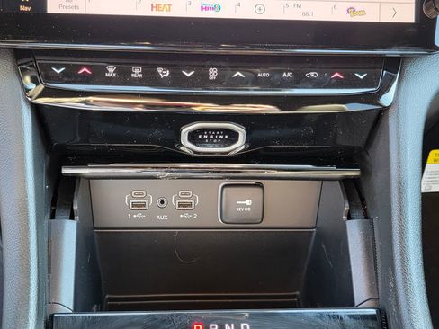 New 2026 Jeep Grand Cherokee Limited w/ Limited Altitude Package image 21