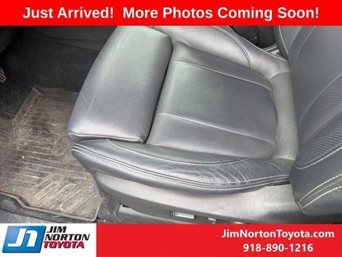 Used 2022 Subaru Ascent Limited w/ Popular Package #2A AWD/4WD image 8