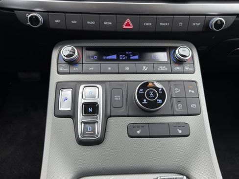 Used 2025 Hyundai Palisade SEL AWD/4WD image 18