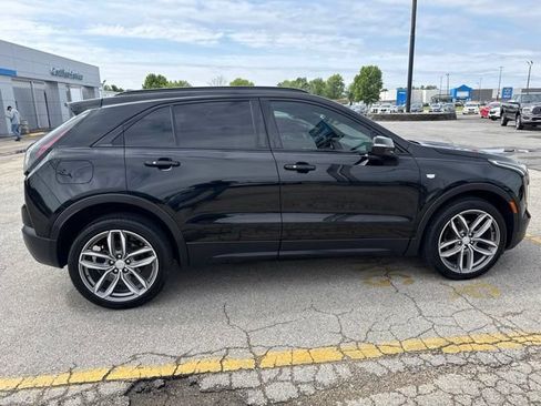 Used 2019 Cadillac XT4 Sport w/ Enhanced Visibility Package FWD image 8