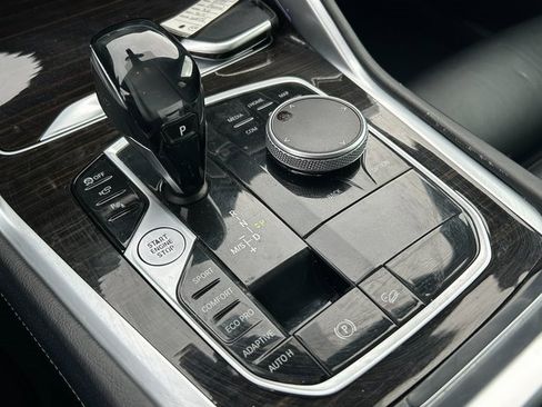 Used 2021 BMW X6 xDrive40i w/ Premium Package image 15