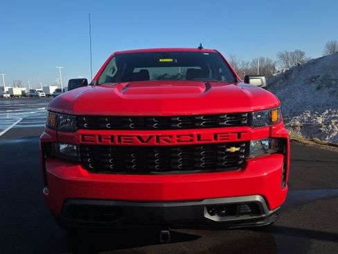 Used 2020 Chevrolet Silverado 1500 Custom w/ Custom Value Package image 15