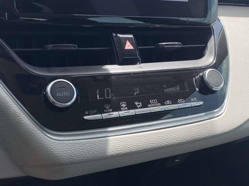Used 2024 Toyota Corolla LE FWD image 19
