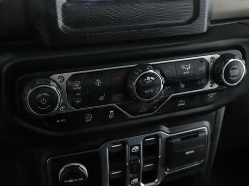 Used 2021 Jeep Wrangler Unlimited Sport image 12