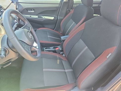 Used 2025 Nissan Versa SR w/ Trunk Package FWD image 17