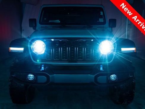 Used 2024 Jeep Wrangler Unlimited image 38