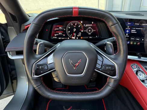 Used 2023 Chevrolet Corvette Stingray Preferred Conv w/ Z51 Performance Package RWD image 18