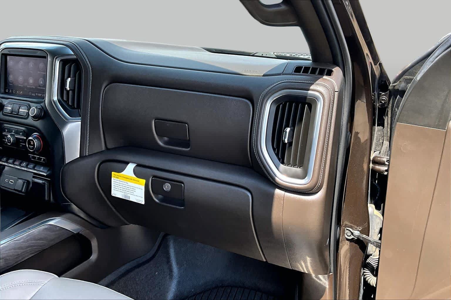 Used 2020 Chevrolet Silverado 1500 LTZ w/ LTZ Premium Package AWD/4WD image 19