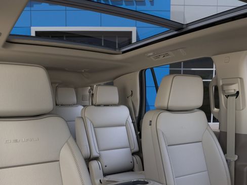 New 2026 GMC Yukon Denali AWD/4WD image 25