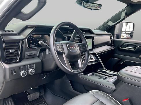 Used 2025 GMC Sierra 2500 AT4X AWD/4WD image 17