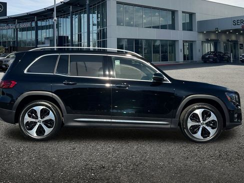 New 2026 Mercedes-Benz GLB 250 4MATIC image 3