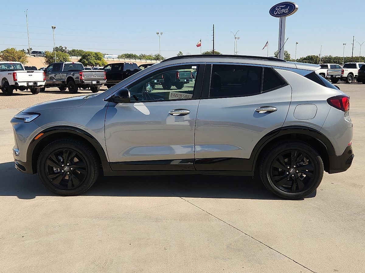 Used 2024 Buick Encore GX Sport Touring w/ Comfort Package AWD/4WD image 2
