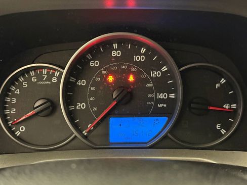 Used 2016 Toyota RAV4 LE FWD image 29
