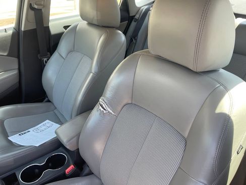 Used 2013 Buick Verano FWD image 12