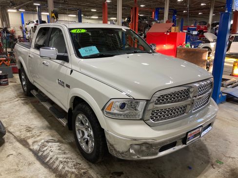 Used 2018 RAM 1500 Laramie w/ Convenience Group image 3