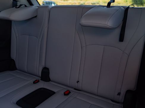 Certified 2026 INFINITI QX60 Luxe w/ Family Package FWD image 25