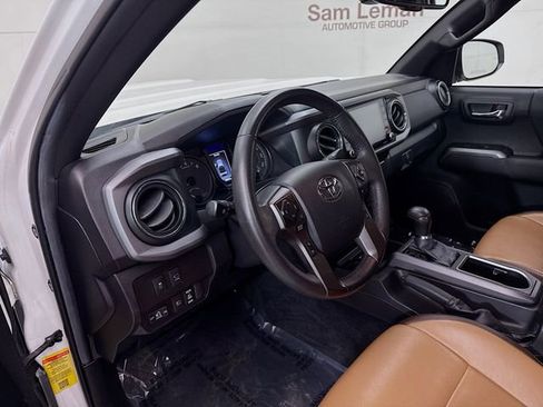 Used 2023 Toyota Tacoma TRD Sport w/ Advanced Technology Package image 9