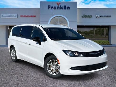 New 2026 Chrysler Voyager LX image 1